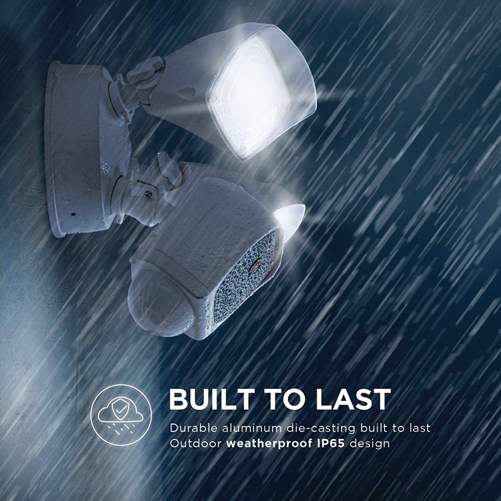 Floodlight Camera Smart 2.4 GHz Wireless 1080p Outdoor O418569