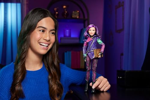 Fashion Doll with Removable Outfit F44997