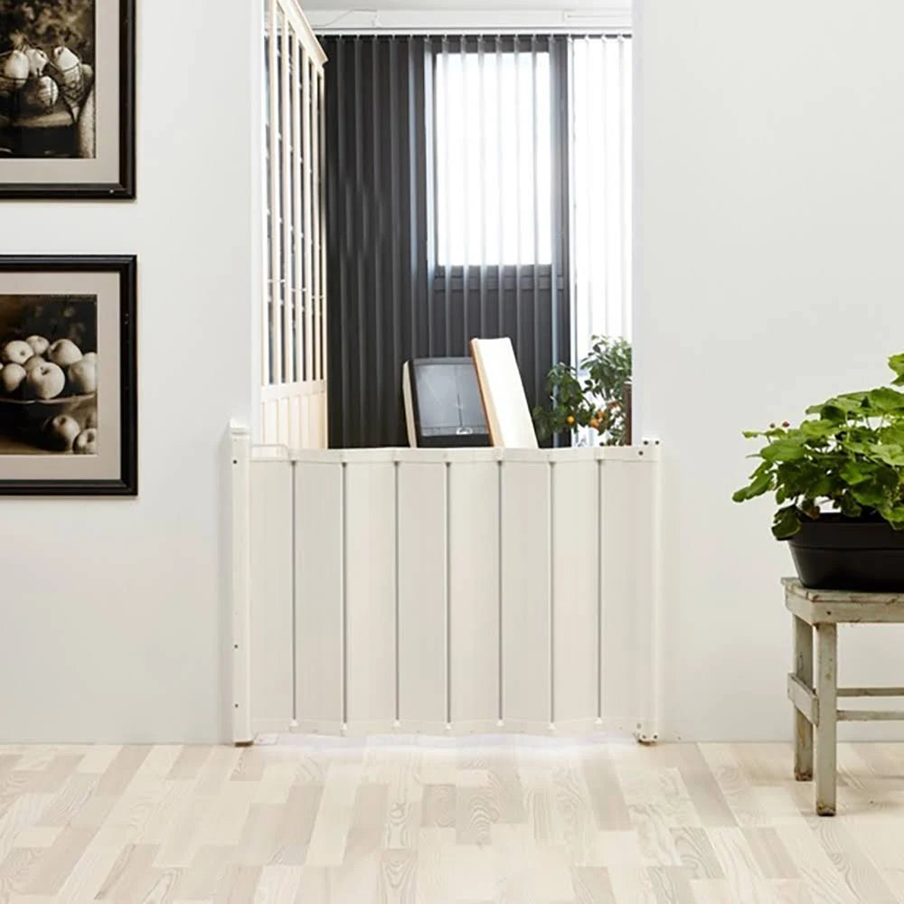 White Retractable Pet Safety Gate S41420