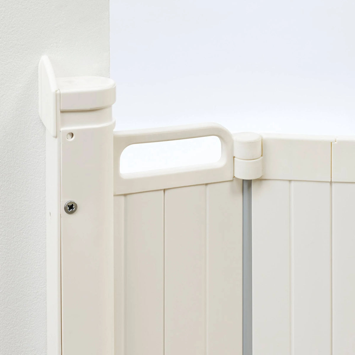 White Retractable Pet Safety Gate S41420