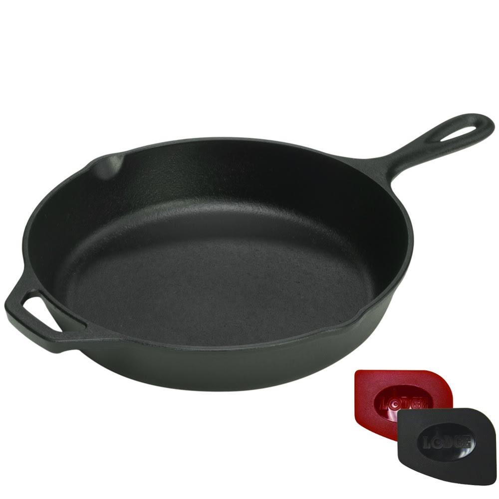 Cast Iron Skillet with 2 Polycarbonate Pan Scrapers R349