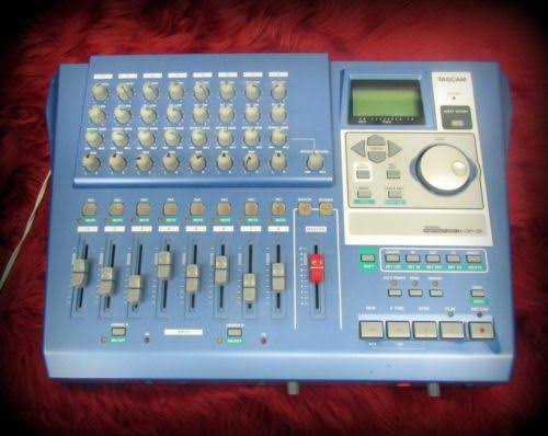 Digital Multi-Track Recorder T26259